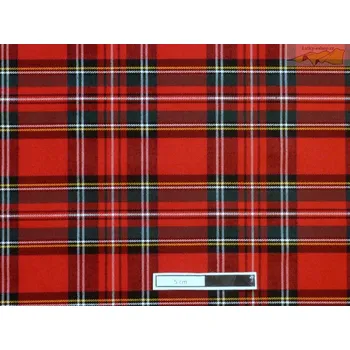 červená kostkovaná látka