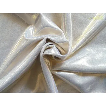 společenská látka zlatá bílý podklad