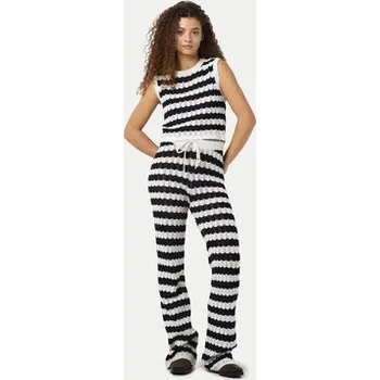 Oblečení a móda Noisy May Úpletové kalhoty Laika 27033781 Černá Flared Fit S