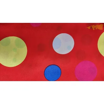 červený satén velké barevné bubliny