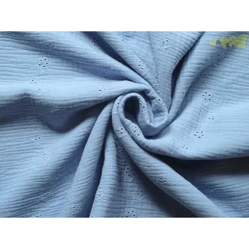 modrošedý mušelín vyšívaný vzor