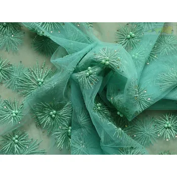 elastický tyl 9683 se zelenými aplikacemi