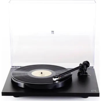 Gramofon Rega Planar 1 (vystavený demo kus) Černá (Rega Planar 1 je uživatelsky přívětivý gramofon za skvělou cenu.)