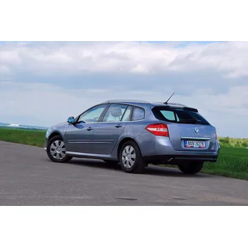 Nosič kol Příčníky Aurilis Green Valley Crossbar Vento Alu pro Renault Laguna II SW 2001-2007 s podélníky