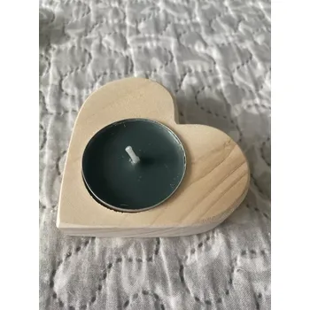 Svícen Dřevěný svícen na čajové svíčky - srdce