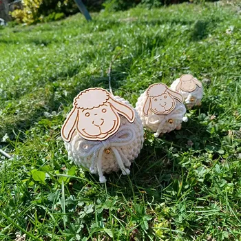 Velikonoční dekorace Háčkovaný beránek ecru velký (velikonoční dekorace)