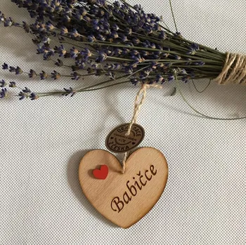 Dřevěné srdce s věnováním Babičce 7 cm