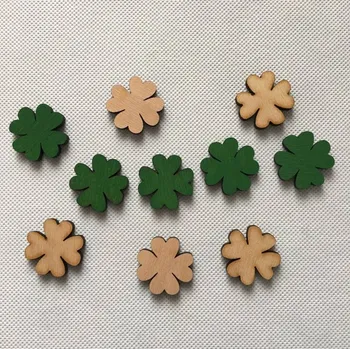 Set 50 ks čtyřlístků, 4 cm Dřevěný čtyřlístek