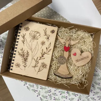 Kosmetická sada Dárková sada pro maminku s dřevěným blokem A5