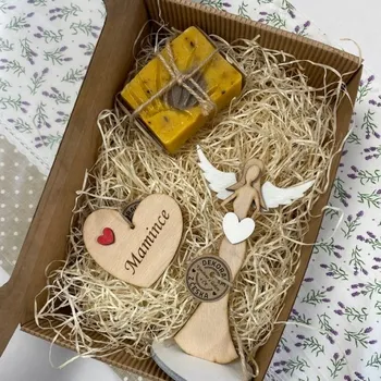 Mýdlo Dárková sada 100% přírodní mýdlo - Mamince Mýdlo: Ve tmě světlo skrývám