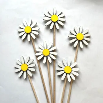 umělá květina Sada 6 ks - Bílé a modré květiny na zápichu 6 cm Barva: 6 ks bílá