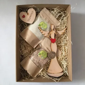 Dárkový potravinový koš Dárek pro maminku ZDRAVÉ VAŘENÍ větší sada Obsah krabičky: Bylinková sůl + Levandulový cukr