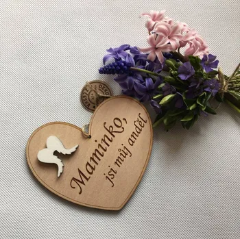 Dřevěné srdce 12 cm Maminka anděl