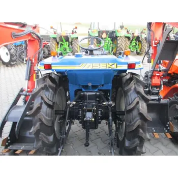 Zahradní traktor Malotraktor Iseki TU 185 plně repasovaný 4WD Malotraktor Iseki TU 185 plně repasovaný 4WD
