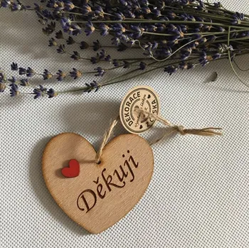 Svatební dekorace Dřevěné srdce 7cm s věnováním Děkuji