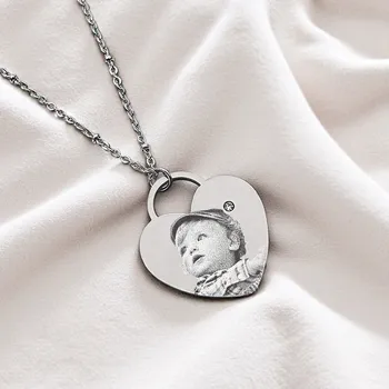 Přívěsek AE Přívěsek s řetízkem z chirurgické oceli srdce Shelby s krystalem stříbrné