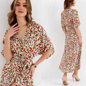 Dámské šaty ŠATY ROZKLOSOVANÉ MÓDNÍ MAXI S VÁZÁNÍM V PASE VZOR TULIPÁNY BÍLÉ 42 XL