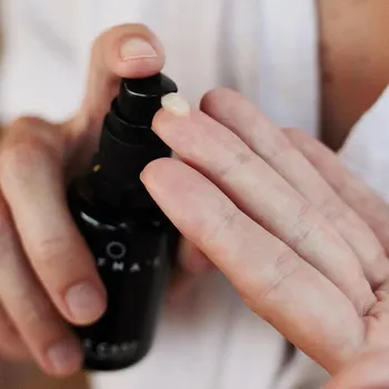 Péče o oční okolí Dafna's Skincare Eye Care Bioaktivní protivráskový oční krém 20 ml