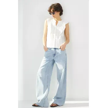 Dámská halenka Bavlněná halenka Medicine dámská, bílá barva, hladká RS25.BKD700 00X, vel. M