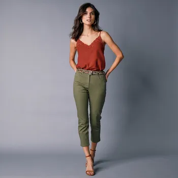 Dámské kalhoty 3/4 kalhoty ze strečového twillu khaki 36