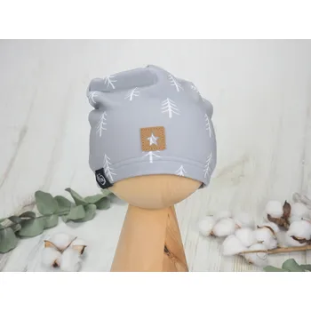 Kojenecká čepice Jednovrstvá čepice (grey tree) Velikost: 42–45 cm (5–12 měsíců)