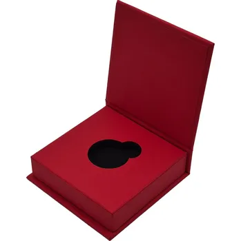 Obal pro sběratelský předmět Etue pro zlatý dukát sv. Václava 2024, kartonová, červená