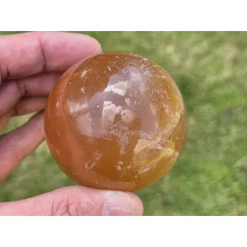 Přírodní kámen Koule medový kalcit Ø60mm 319g Mexiko