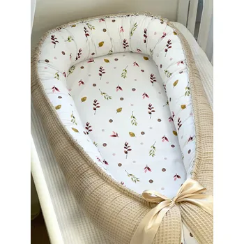 Hnízdečko pro miminko Oboustranné hnízdečko pro miminko - podzimní lístky s béžovou vaflí