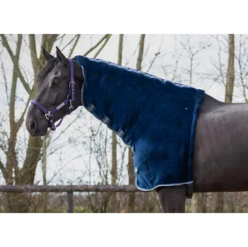 Deka pro koně QHP Krční díl Fluff QHP, fleecový, navy Délka zad: M