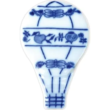 Český porcelán, Dubí Magnetka - balón Velikost: 50 x 40 mm Výška: 3 cm 70729 I.jakost