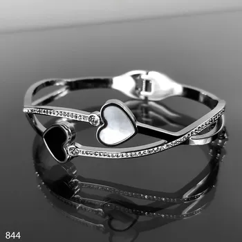 Náramek Ocelový náramek zabalený v dárkové krabičce č. 844