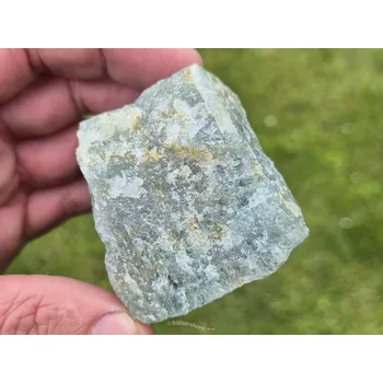 Přírodní kámen Přírodní kámen akvamarín z Indie (118g)