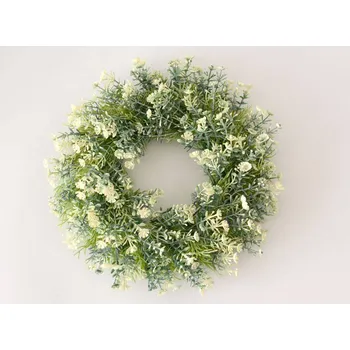 umělá květina Umělý věneček s bílými květinkami prům. 22 cm