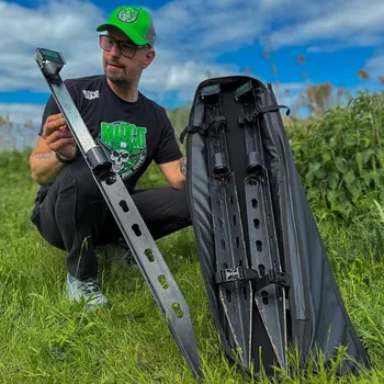 MadCat set 2 stojany na sumcové pruty + taška (Exclusivní stojany na sumcové pruty s originální Mad Cat taškou.)