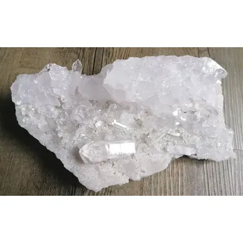 Přírodní kámen Křišťálová drúza 1176 g – přírodní křišťál pro harmonii, energii a očistu prostoru (velké množství drobných čistých špic)