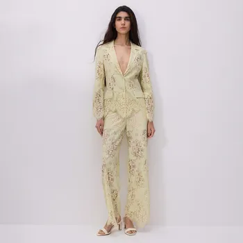 Dámské kalhoty Reserved - Krajkové kalhoty - bledá zelená - 548DV-07X - 548DV-07X-XS