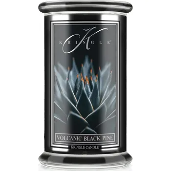 Svíčka Kringle Candle svíčka Reserve Volcanic Black Pine (sójový vosk), 623 g