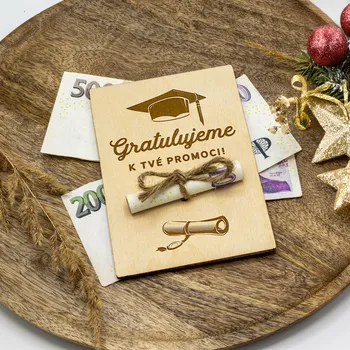 Úložný box Dřevia Dřevěná karta na peníze - Gratulujeme k promoci