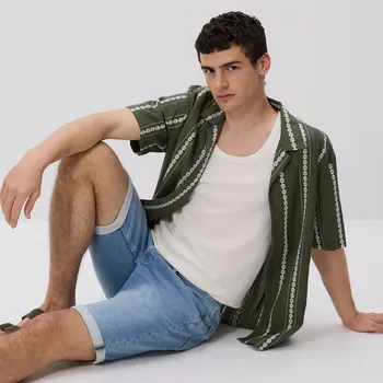 Dámské kraťasy Reserved - Šortky slim fit se záhyby - modrá - 8572H-50J - 8572H-50J-34