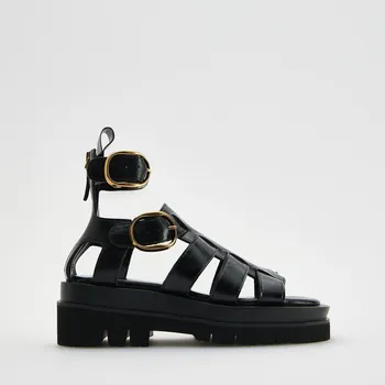 Dámské sandále Reserved - Kožené sandály s řemínky - černý - 606CP-99X - 606CP-99X-39