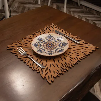 ASIR Sada dřevěných jídelních podložek 4 kusy POINTY ořech