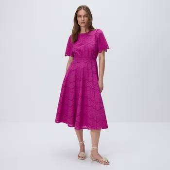 Dámské šaty Reserved - Ažurové midi šaty s páskem - fuchsiová - 5105V-43X - 5105V-43X-XS