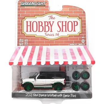 autíčko Ford Bronco Wildtrak 2021 The Hobby Shop zelená kola 1:64 Ford Bronco Wildtrak 2021 + Spare Tires (green) The Hobby Shop - kovový model 1/64