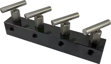 HPMC-404 blok s ventily, 1 vstup, 4 výstupy, 700 bar, 3/8" NPT, náhrada enerpac AM41
