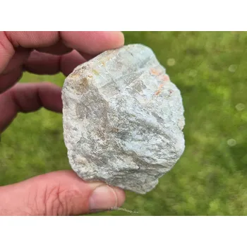 Přírodní kámen Přírodní kámen akvamarín z Indie 130g