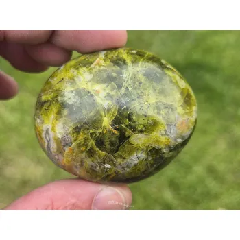 Sběratelství Opál zelený leštěný kámen 94g