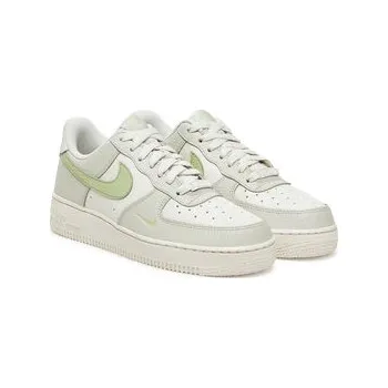 Dámské tenisky Nike Sneakersy Air Force 1 `07 IB3881 Bílá 39