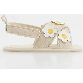 Dětská móda Reserved - Koženkové sandály - krémová - 096EE-01X - 096EE-01X-221