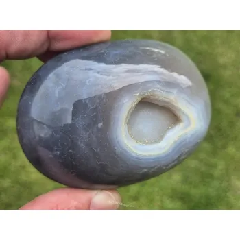 Přírodní kámen Achát s dutinou 214g Madagaskar