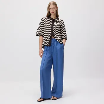 Dámské kalhoty Reserved - Kalhoty z cupro tkaniny - světle modrá - YT974-50X - YT974-50X-L